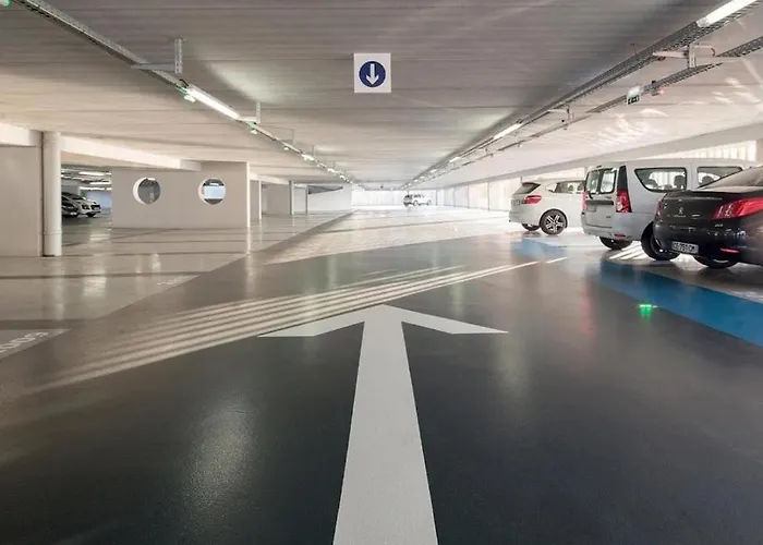 2 Pieces Neuf Au Pied Des Musees - Wifi & Parking Gratuit